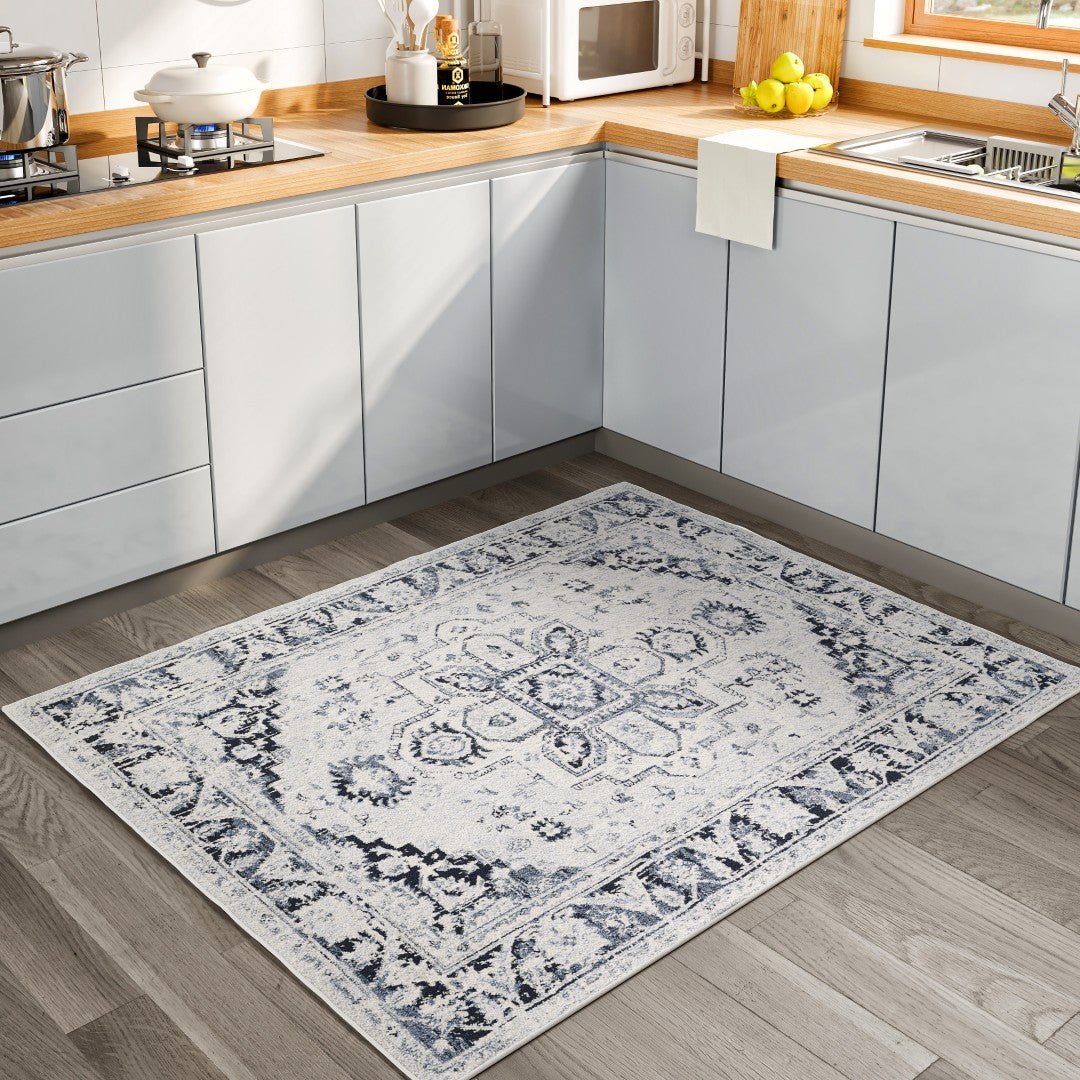 Eviva Capricorn 3' x 5' Oriental Blue/Cream Rug - Rug by Eviva