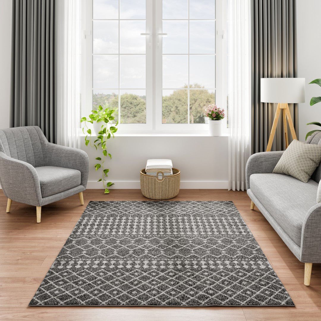 Eviva Grid 5' x 7' Geometric Gray/Cream Rug - Rug by Eviva