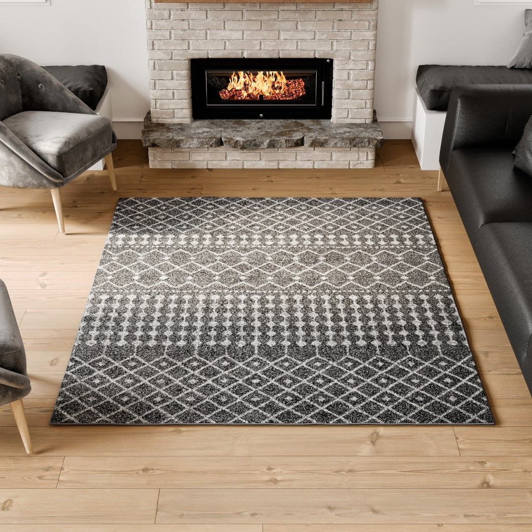 Eviva Grid 5' x 7' Geometric Gray/Cream Rug - Rug by Eviva