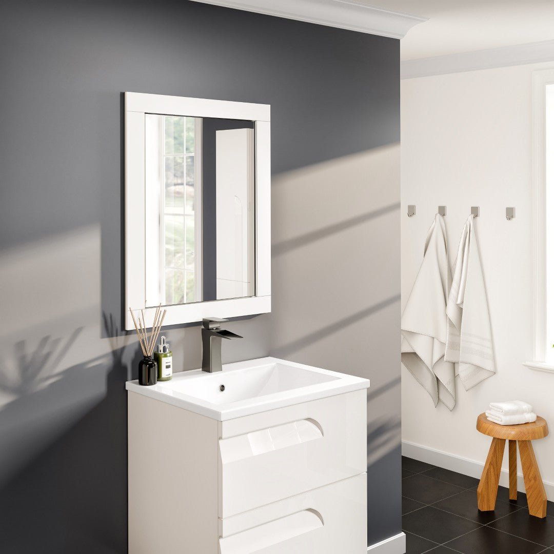 Eviva Aberdeen 24" x 30" Rectangular White Wooden Framed Mirror - Mirror by Eviva