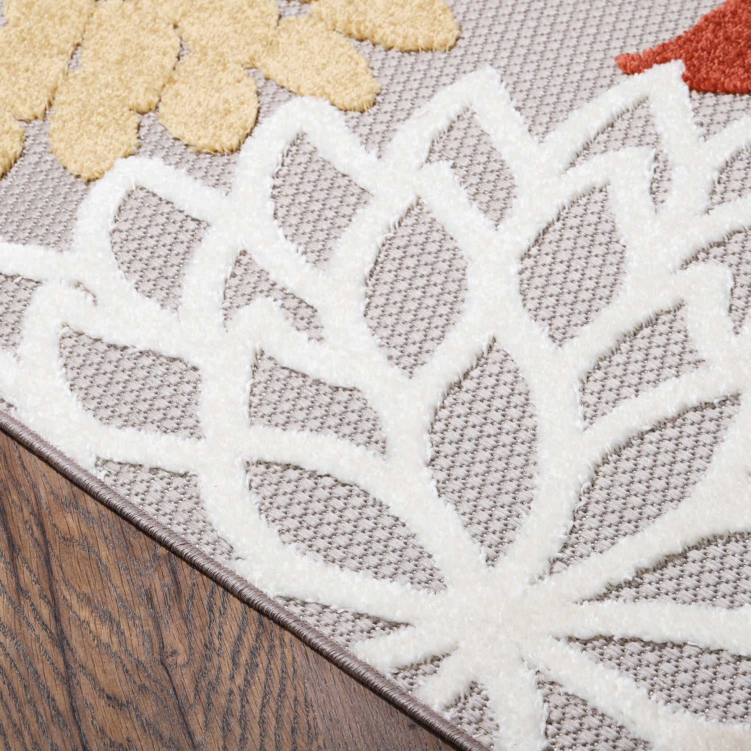 Eviva Nature 5' x 7' Floral Orange/Cream Rug - Rug by Eviva