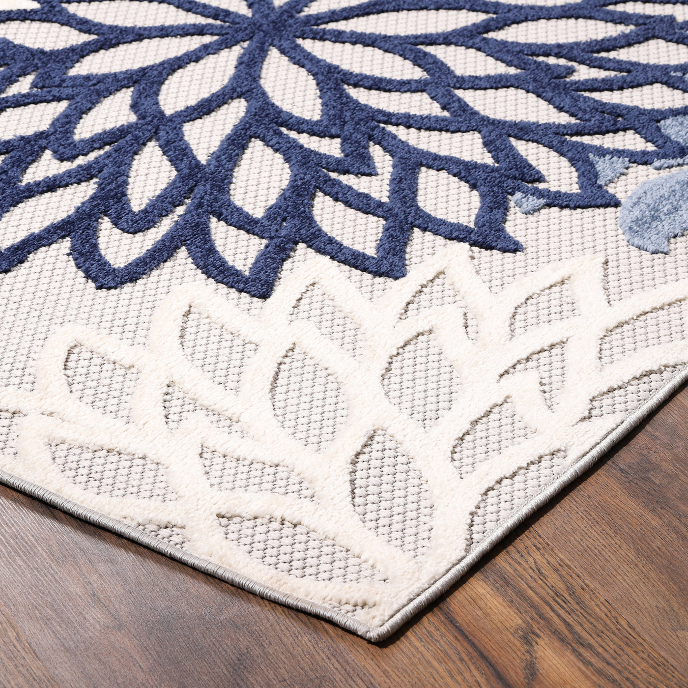 Nature 2' x 8' Floral Blue/Gray Rug